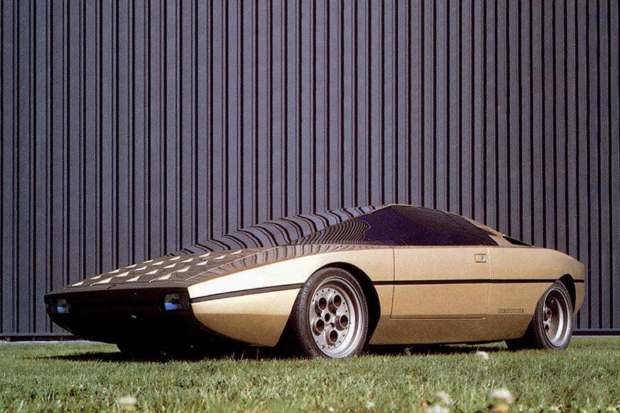 Il design “Wedge”: l’era delle auto a forma di cuneo