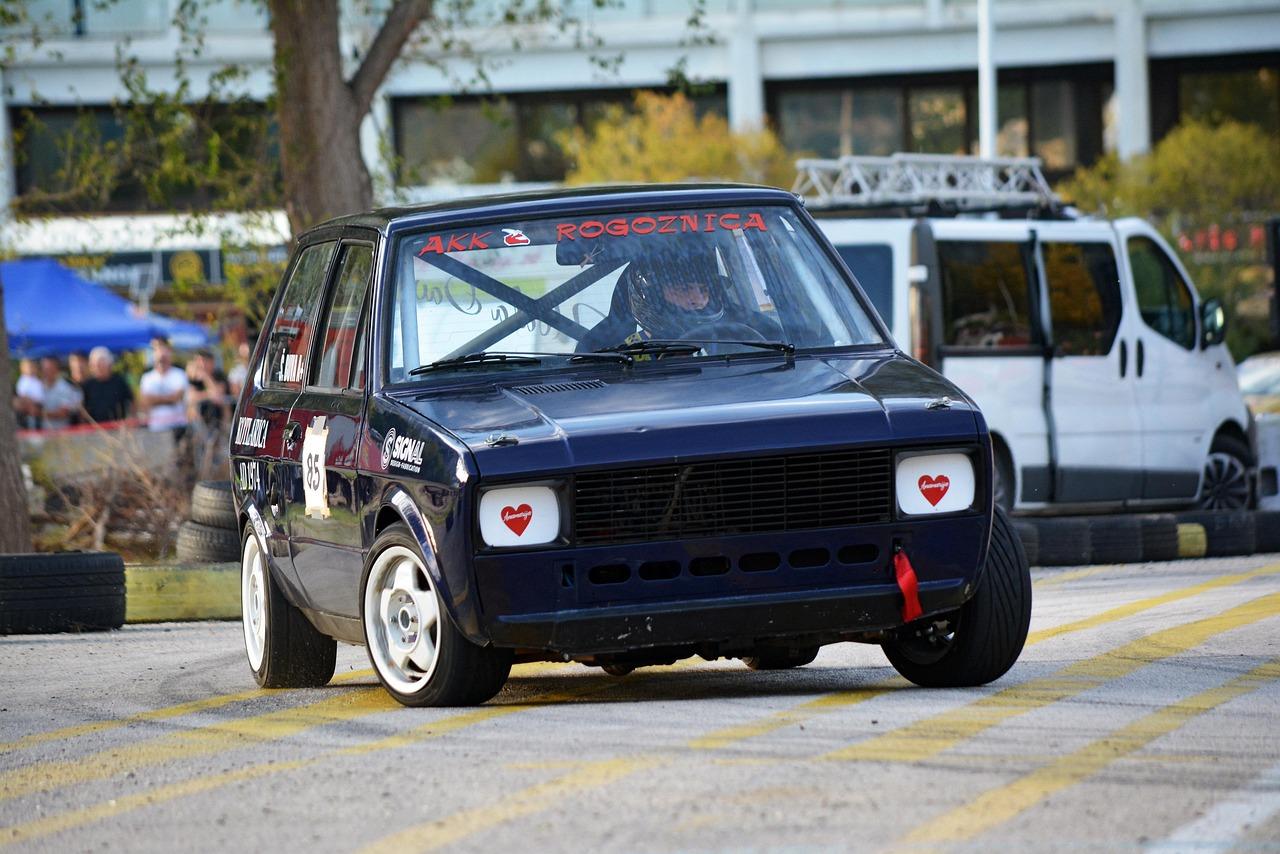 Il ruolo del roll-bar e della gabbia di sicurezza nelle corse